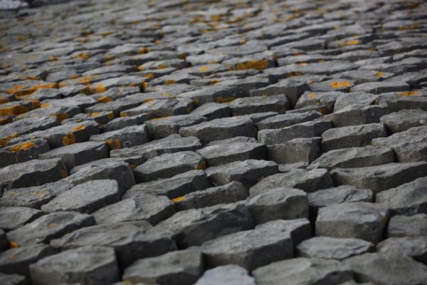 Steindamm Leuchtturm Langeneß