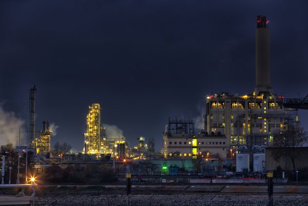 Faszination BASF bei Nacht