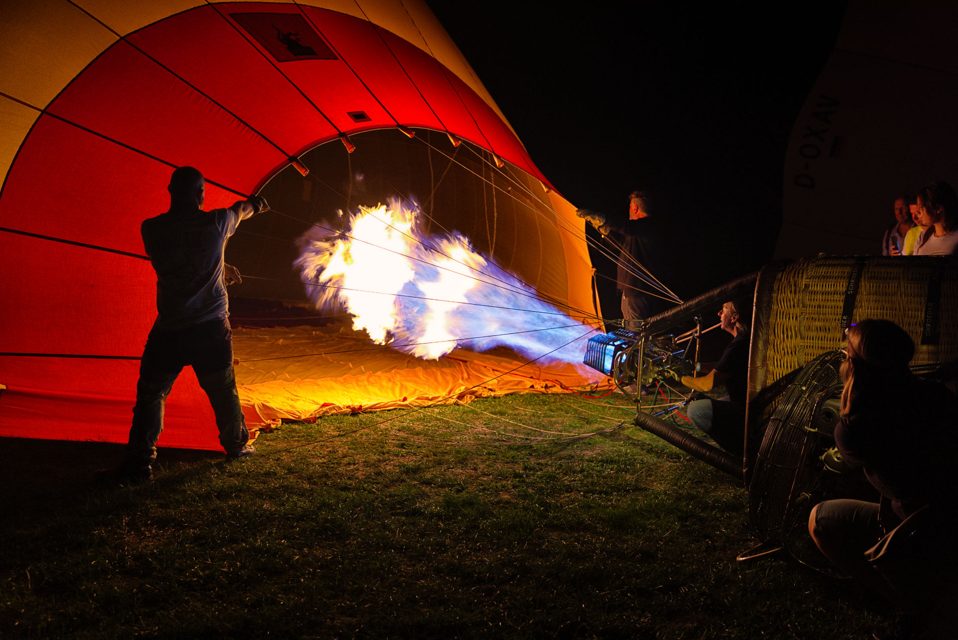 Ballonglühen Flugplatzfest Lachen-Speyerdorf 2025
