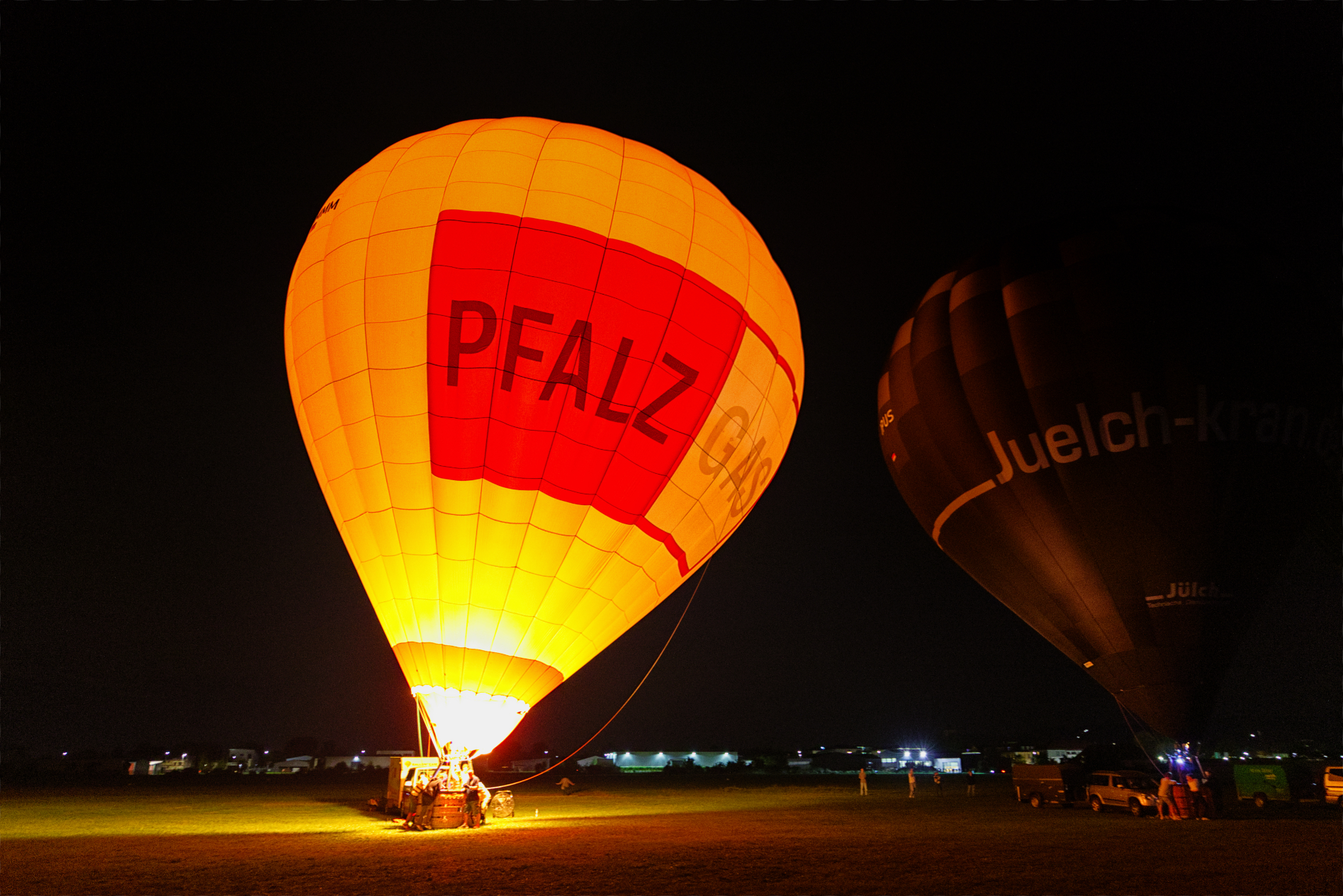 Ballonglühen Flugplatzfest Lachen-Speyerdorf 2025